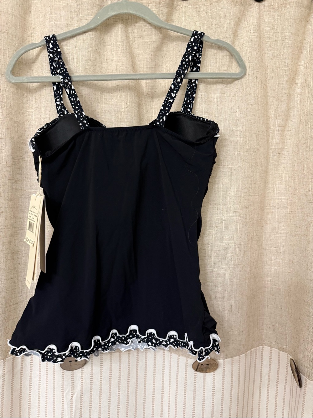 Gottex Black Underwire Swim Top with White Trim and Patterned Straps - Picture 2 of 5